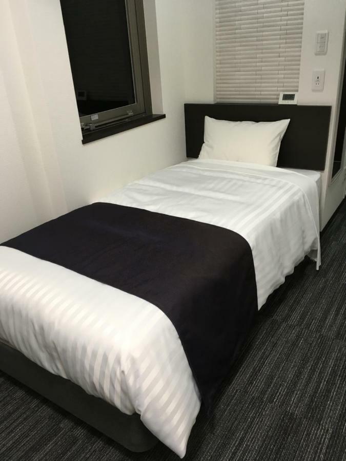 Shinbashi Urban Hotel Токио Экстерьер фото